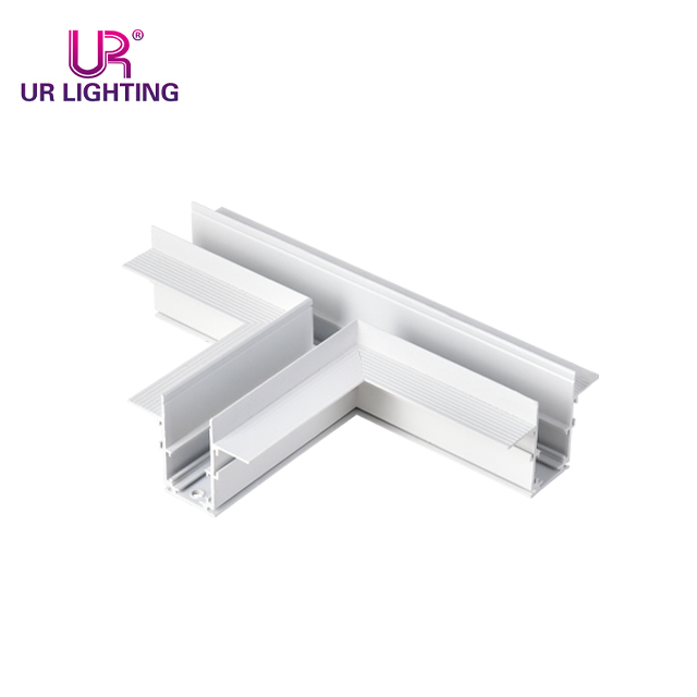 Esquina de pista mangética Horizontal-T Black Montada Montada