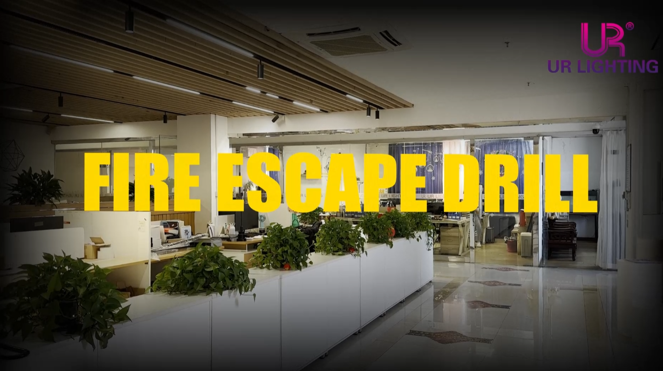 Taladro de incendios y entrenamiento de extintas en nuestra fábrica: ¡Asegurar la seguridad primero!